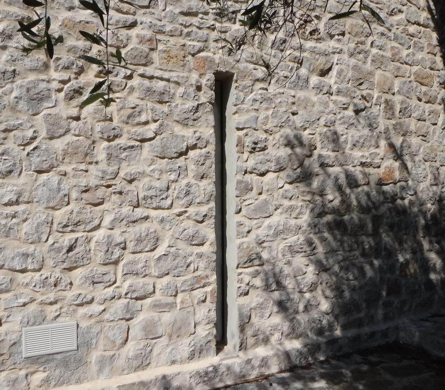 8 Meurtrire Faade Villa